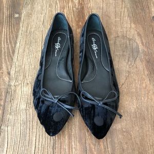 Born Crown Black Velvet Flats Size 8.5